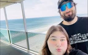 Why is it windy at the beach today?