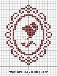 With a beginner cross stitcher, i skip the backstitching (unless they're already familiar with how to do it) and just focus on the cross stitch. Medaillon 2 Aurelle Cross Stitch Silhouette Cross Stitch Necklace Cross Stitch