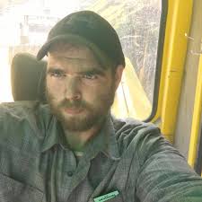 Are there equipment cards like Living Weapon or for Mirrodin in Magic?