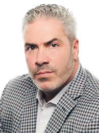 Brent Loring's Instagram, Twitter & Facebook