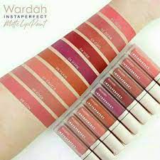 Selain itu harga lipstik wardah juga cukup terjangkau serta terdapat banyak jenis yang bisa di pilih sesuai keinginan misalnya wardah lipstik matte, longlasting lipstik, pinky peach lip palette serta banyak lagi yang lainnya, yang mana pada setiap jenis tersebut memiliki banyak warna yang bisa di. 8 Rekomendasi Lipstik Matte Wardah Warna Nude Untuk Sehari Hari
