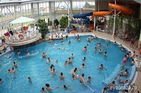 Paradisul acvatic is an indoor water park in brasov. Brasov Paradisul Acvatic EvadeazÄ