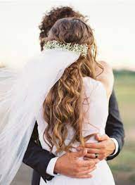 Couronne De Fleurs Roses Half Up Wedding Hair Wedding Hair Flowers Bride Hairstyles With Veil