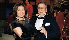 Magda vášáryová a julius pántik. Emilia Vasaryova V Snd Dva Dni Po Pohrebe Stratu Manzela 72 Prezije Opat Fotografia C 7 Novy Cas