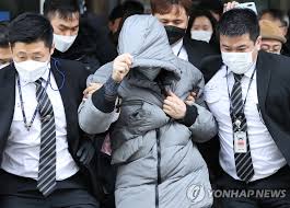 정인이 양부 안성은(37)과 양모 장하영은 독실한 기독교 집안에서 태어났다. ì •ì¸ì´ ì‚¬ê±´ ì²« ìž¬íŒ ì–'ëª¨ì—ê²Œ ì•…ë§ˆ ê³ ì„±ë„ ì—°í•©ë‰´ìŠ¤