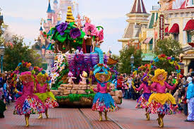 Dlp Feb 2009 Disney S Once Upon A Dream Parade Disney Parade Disneyland Paris Disneyland