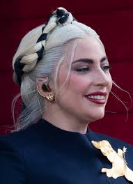 SU ÚLTIMA OPORTUNIDAD! El evento en Copacabana podría impulsar finalmente  que "Abracadabra" se convierta en el smash hit que debió ser desde un  inicio. Ahora mismo la canción está teniendo un éxito