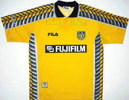 The stadium has a capacity of 19000. Nac Breda Home Voetbalshirt 1998 1999 Sponsored By Fujifilm