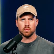 Lloyd Willard's Instagram, Twitter & Facebook