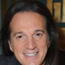Francis lalanne est un acteur, compositeur, producteur français. Francis Lalanne Biographie News Photos Et Videos Tele Loisirs