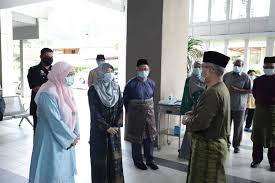 Hospital sultanah nora ismail atau biasanya disebut sebagai hospital pakar penggaram (1894 hingga 1976), hospital batu pahat (1976 hingga 1994) merupakan sebuah hospital kerajaan yang terletak di daerah batu pahat, johor, malaysia. O Xrhsths Kkmalaysia Sto Twitter Menteri Kesihatan Dato Sri Dradhambaba Mengadakan Lawatan Dan Ziarah Ke Hospital Sultanah Nora Ismail Batu Pahat Sempena 1 Syawal Hari Ini Beliau Turut Menyampaikan Sumbangan Sempena Harirayaaidilfitri