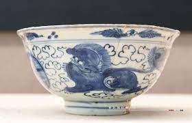 明青花狮纹碗江苏镇江西津渡遗址出土镇江博物馆藏the ming dynasty 1368 644 blue and white bowl with design of lion unearthed from xijindu ruins zhe pottery glazes tableware pottery