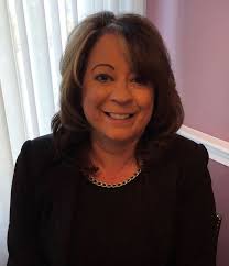 Janine Holdsworth's Instagram, Twitter & Facebook