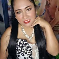 Liz Sandra Coaquira y su Agrupación Fragancia