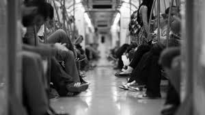 Ini membawa erti bahawa adalah dibolehkan untuk seseorang itu menunaikan solat sunat jika dia berada di dalam kereta. Warga China Marah Usai Lihat Turis Makan Di Kereta Dan Tidak Didenda