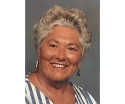 Jennifer Lynds's Instagram, Twitter & Facebook