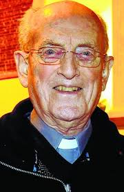 Tributes paid to late Helensburgh priest
