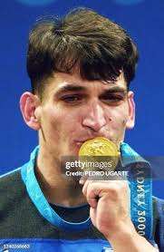 163 Dimas 2000 Photos & High Res Pictures