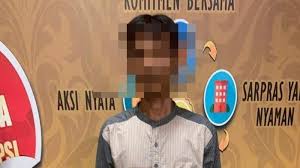 Pembayaran mudah pengiriman cepat bisa cicil 0. Penjual Remote Ini Tergiur Melihat 2 Phonsel Di Meja Etalase Konter Lalu Mengambilnya Ada Cctv Sriwijaya Post