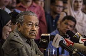 Jurnal ekonomi malaysia (jem) is a scopus indexed peer reviewed journal published by ukm press (penerbit ukm), universiti kebangsaan malaysia. Selesai Dulu Isu Ekonomi Hutang 1mbd Baru Serah Jawatan Pm Kata Tun M Nth Qibord