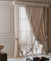 Dolayısıyla böyle bir yerde kullanılacak olan perdenin gösterişten ziyade samimiyet ve sıcaklık taşıması önemlidir. Nakisli Tul Perde Modelleri 2018 Dekorstore