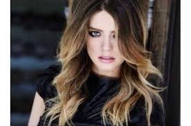 See what alexandra dinu (alexandradinu1) has discovered on pinterest, the world's biggest monica mangin on instagram: Cum AratÄƒ Alexandra Dinu La Aproape 40 De Ani Vedeta Este Mai FrumoasÄƒ Ca Oricand