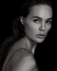 Any suggestions for reasonably priced make-up artists in Tel Aviv area?  Thanks! 😊