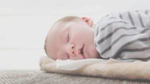 Baby Schlaft Nicht Alleine Ein So Klappt Es Mit Dem Schlafen
