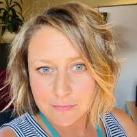 Jennifer Stoyer's Instagram, Twitter & Facebook