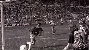 Ohne den dfb (deutscher fußball bund) gäbe es keine bundesliga, keine nationalmannschaft und keine fußball ist der beliebteste sport der deutschen. 1 Fc Saarbrucken Ludwigsparkstadion