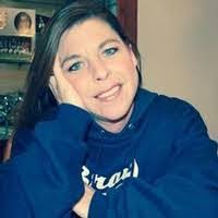 Dena Bond's Instagram, Twitter & Facebook