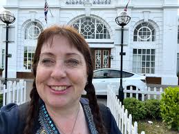 Amanda J Harrison (@amandajharrisonadventurepilot) • Instagram photos and  videos