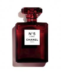 Évolution de la célèbre fragrance créée en 1921 pour coco chanel, l'eau de parfum chanel n°5 se décline dans différents. Parfum L Eau N 5 Edition Limitee Chanel Parfum Femme