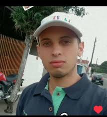 Desde o dia 10 de março de 2023 o jovem Hudson Natan Fonseca Peiretti  desapareceu e sua família vive uma angústia buscando alguma informação do  paradeiro dele. Se alguém tiver alguma informação