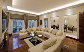 Duvarlarda ve camlarda kullanılan maviyi; Modern Salon Dekorasyon Ornekleri Modelleri Uzmanyazar 47 Uzmanyazar Uzman Yazarlardan Gunluk Hayata Dair Yorumlar