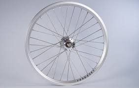 Il est important de pouvoir repérer chaque série facilement pour effectuer le ses rayons sont plus courts et plus tendus que les rayons opposés. Des Roues Plus Legeres Plus Solides Presentation Des Montages Cyclodonia Cyclodonia