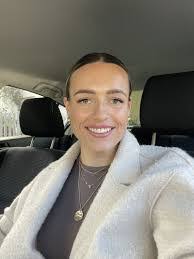 Kimberley Nolan's Instagram, Twitter & Facebook