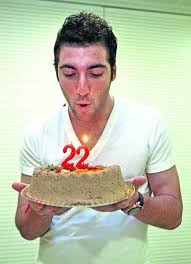 Zagreb je danas završio u narančastom, taman kad su se turisti vratili. G Higuain Real Madrid Dinamo Zagreb Gonzalo Higuain Photo 27041452 Fanpop