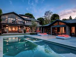 At backyard paradise and restoration, we install luxury pools in lake norman, mooresville, denver, huntersville, cornelius, davidson, charlotte, caldwell, and mount mourne, north carolina. 25 Best Backyard Pool Ideas For 2020 Stanton Pools