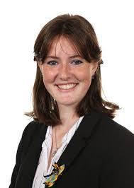 Iona Beasley's Instagram, Twitter & Facebook