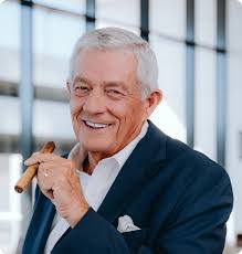 Mickey Ray's Instagram, Twitter & Facebook