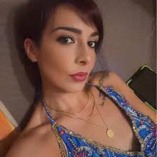 Buonasera, ho bisogno di un consiglio.. ho appena ristrutturato il bagno,  doccia walk in.. ma dal piatto doccia esce l'acqua.. partendo dal  presupposto che secondo me è stato messo al contrario perché