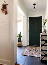 Make sure this area is staged properly for an inviting welcome. Drie43 Dining Room In Entryway Hausratversicherungkosten