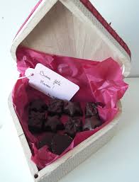Tutoriel Une Boite Cadeau Pour La Fete Des Meres Remplie De Chocolats Faits Maison Kafouillis Un K A Part A wide variety of boite cadeau options are available to you, such as. remplie de chocolats faits maison