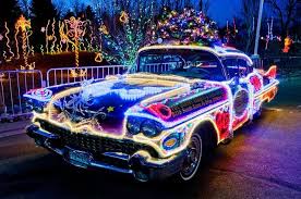 12 People Who Have More Christmas Spirit Than You Lds Smile Christmas Car Christmas Car Decorations Weird Cars