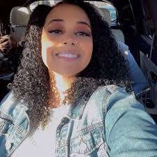 Megan Calloway's Instagram, Twitter & Facebook