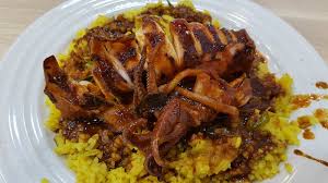 You need to line up to have the dishes. Nasi Lan Kedah Precint Diplomatik Putrajaya