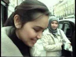 This album is the debut of her after winning in a singing competition by rtm, bintang hmi 1995, where she recorded in 1996. Siti Nurhaliza Untuk Terakhir Kali Youtube