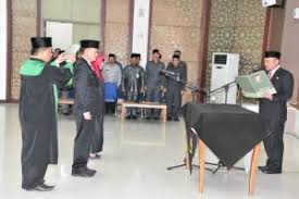 Anjuran pejabat daerah dan tanah bera telah di sambut meriah dengan bertemakan ''malaysia… bagi penyampaian anugerah kik dan sijil telah dimenangi oleh kumpulan olive dari pejabat daerah dan tanah bera. Sebanyak 11 Pejabat Pimpinan Tinggi Utama Pratama Di Lantik Pemerintah Kabupaten Kampar