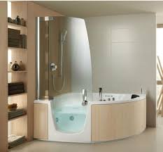 Begehbare Eck Badewanne Design Holz Regale Handtucher Whirlpool Badewanne Badewanne Mit Dusche Badewanne